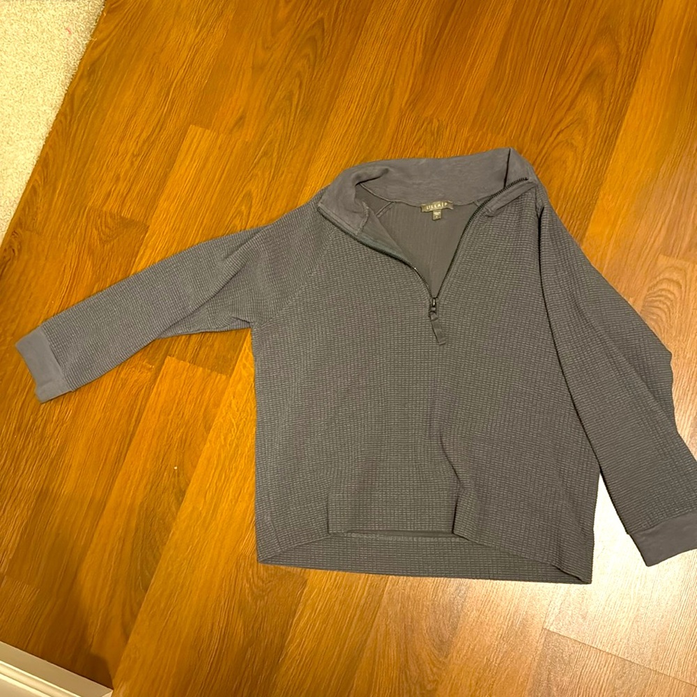 Gray sweater/pullover